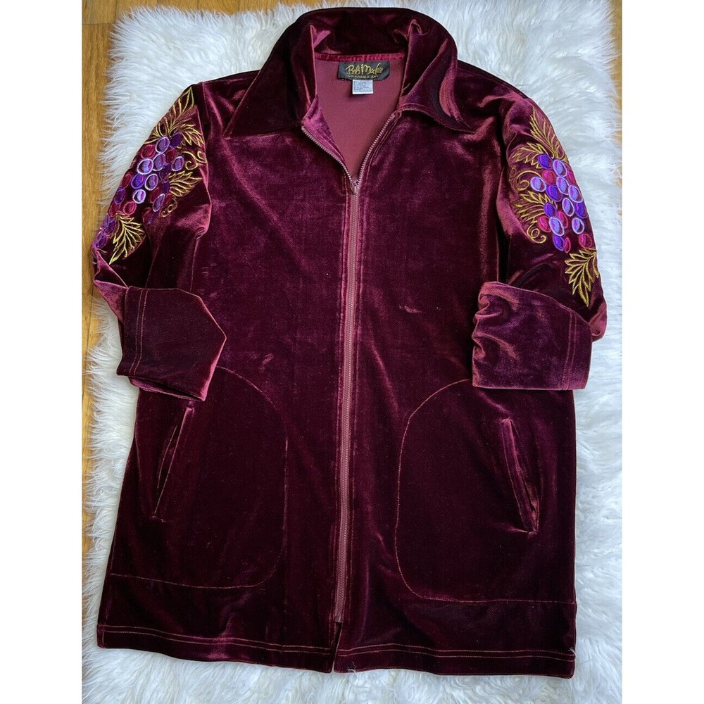 Bob Mackie Wearable Art Size Small Burgundy Zip Up Velour Embroidered Jacket E7